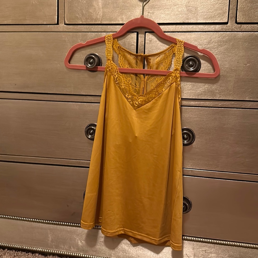 Buckle - Mustard Satin and Lace Tank Top XS